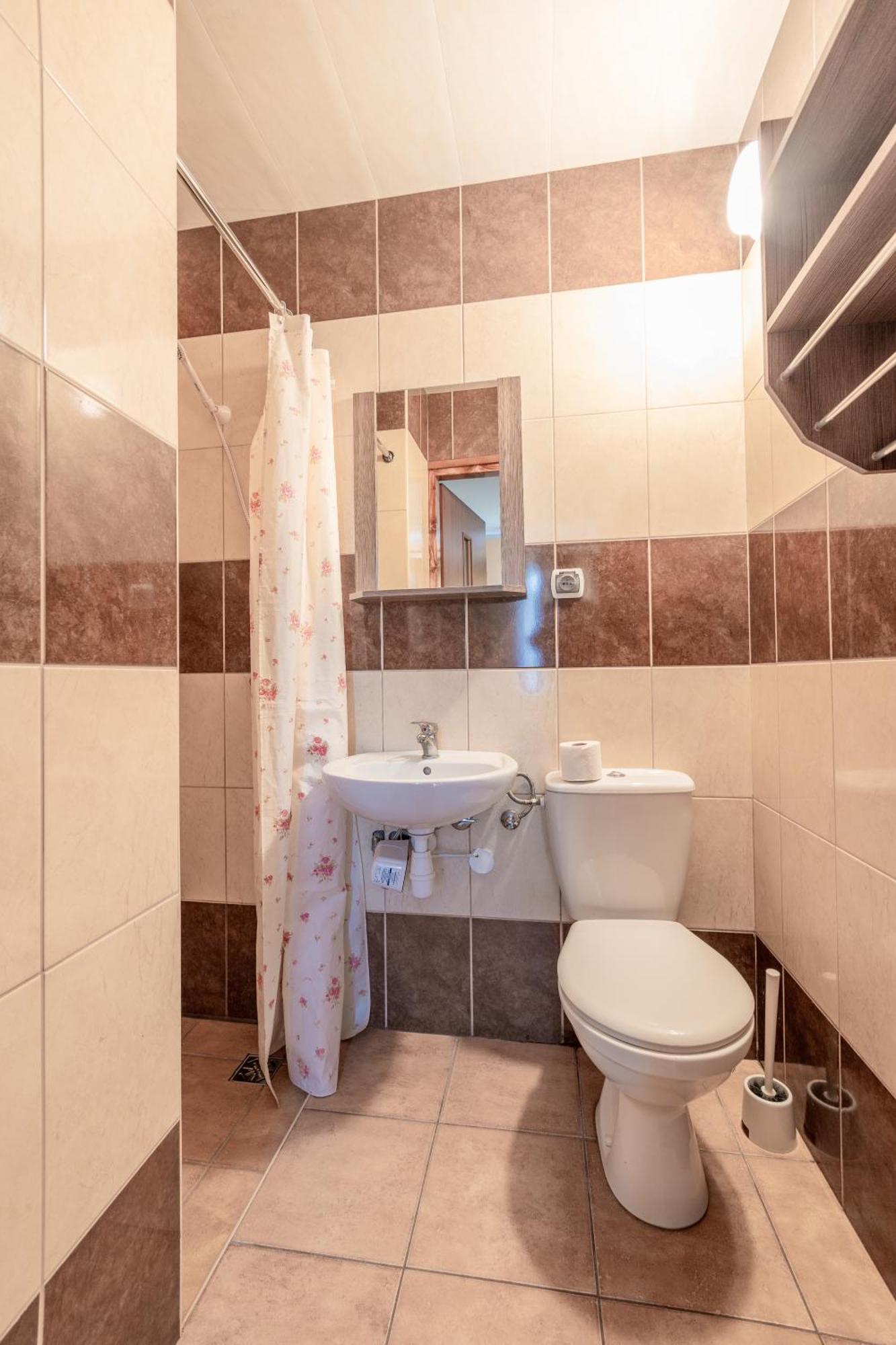 Pokoje Goscinne Justyna Jarosławiec Exterior foto